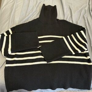 GAP Black and White oversized Striped Turtleneck Sweater